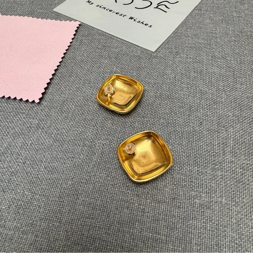 ✨🆕CLARA Gold Earrings | Stainless Steel 18K PVD Gold✨ - Picture 11 of 17